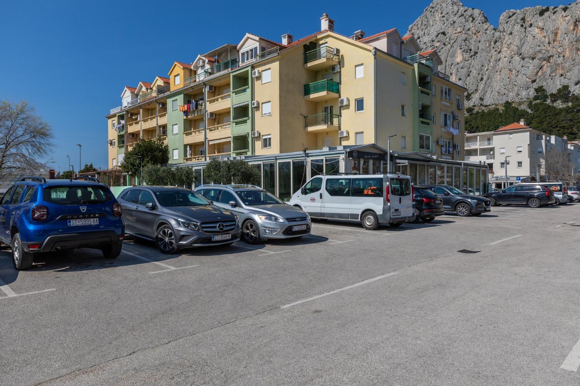 Apartment Marijo Omiš Exterior foto